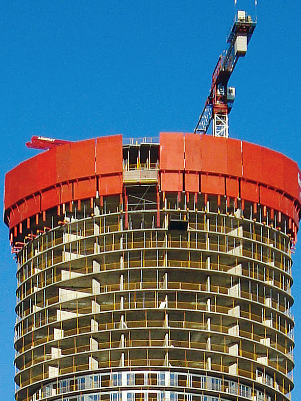 Curvy Condo closeup